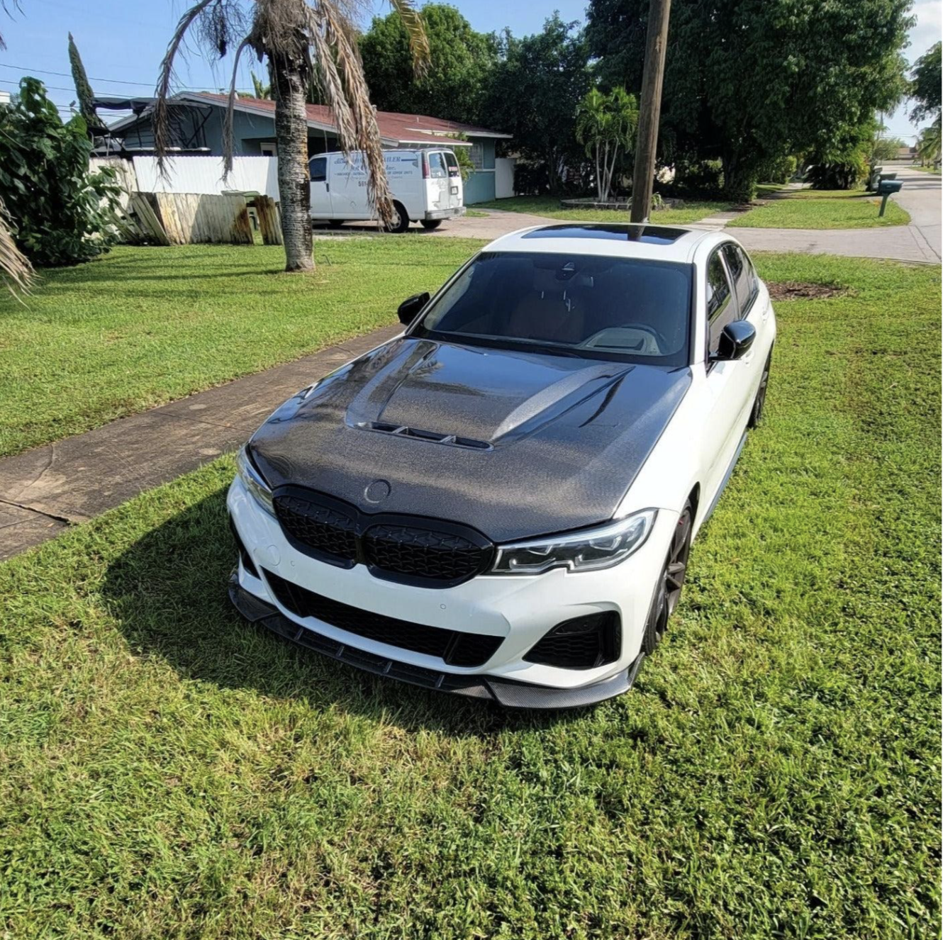 G20 3-SERIES CS STYLE CARBON FIBER FRONT HOOD