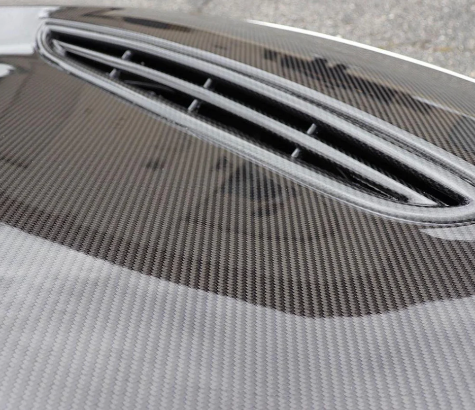 F8X  GTS STYLE CARBON FIBER FRONT HOOD