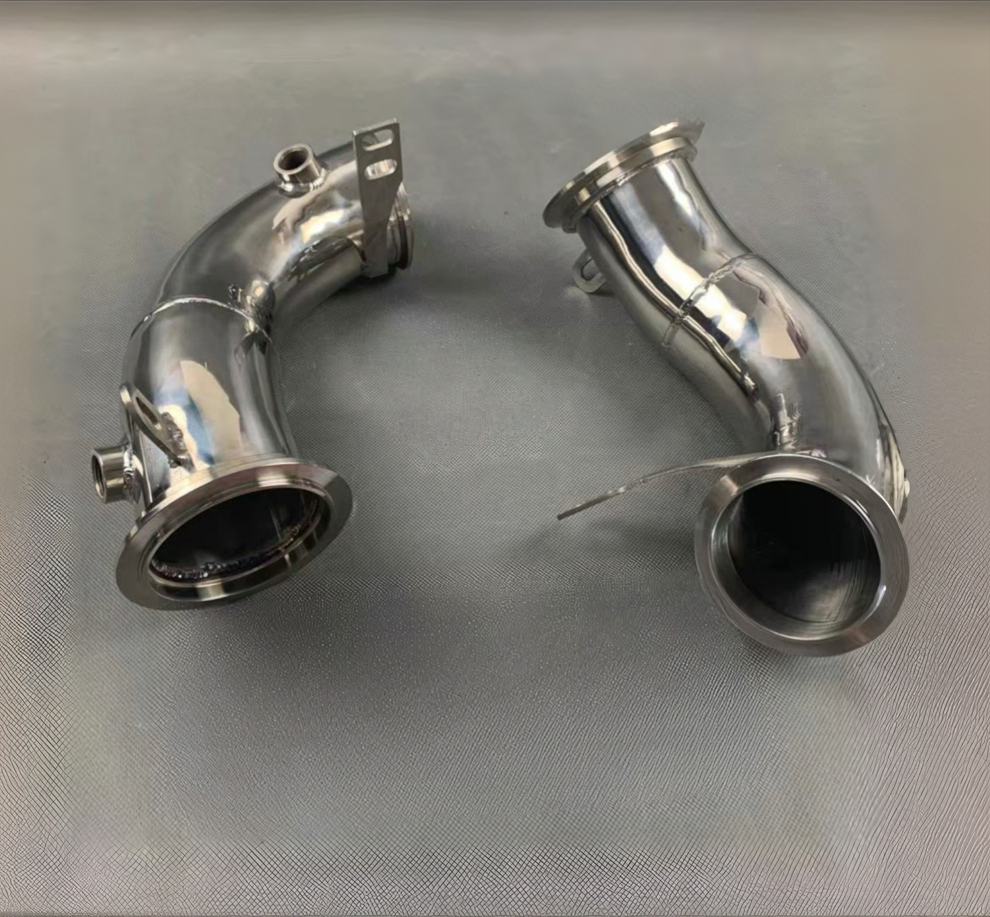 CATLESS DOWNPIPES FOR BMW F90 M5